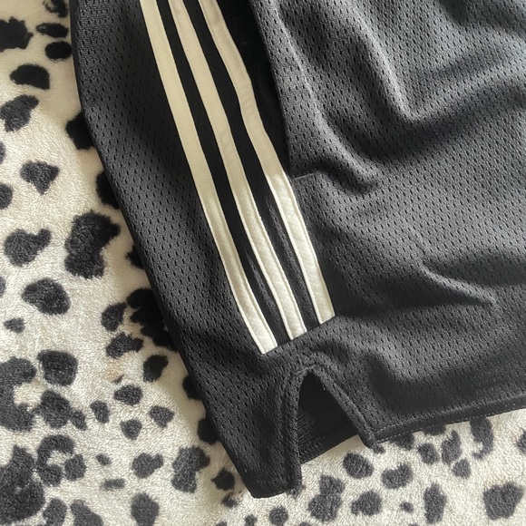 Adidas mesh sports shorts with pockets - Picture 5 of 5